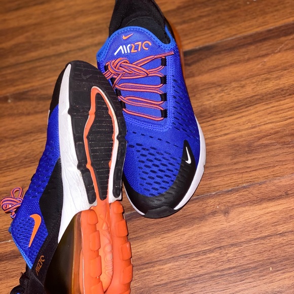 Sneakers - Picture 4 of 5